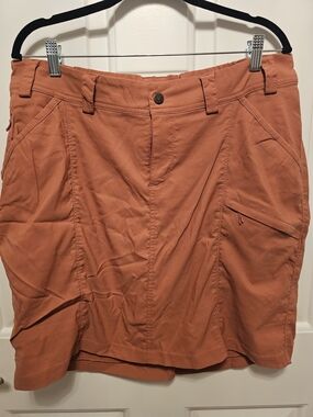 Duluth Trading Company Rust Orange Mini Skort with Zip Pocket